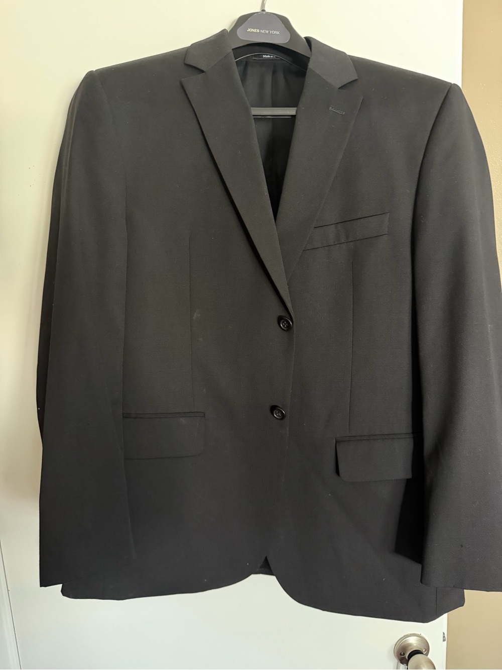 Men's Black Two-Button Blazer - Classic Tailored Fit